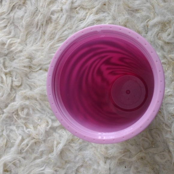 Starbucks Tumblr - Picture 3 of 4